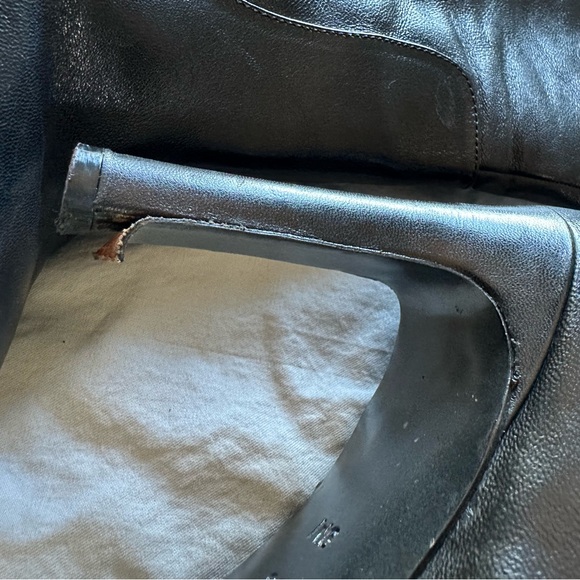 Vero Cuoio Black Leather Knee-High Heeled Boots - Picture 5 of 5